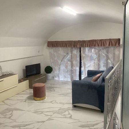 Tiluri Apartman Nápoly Kültér fotó
